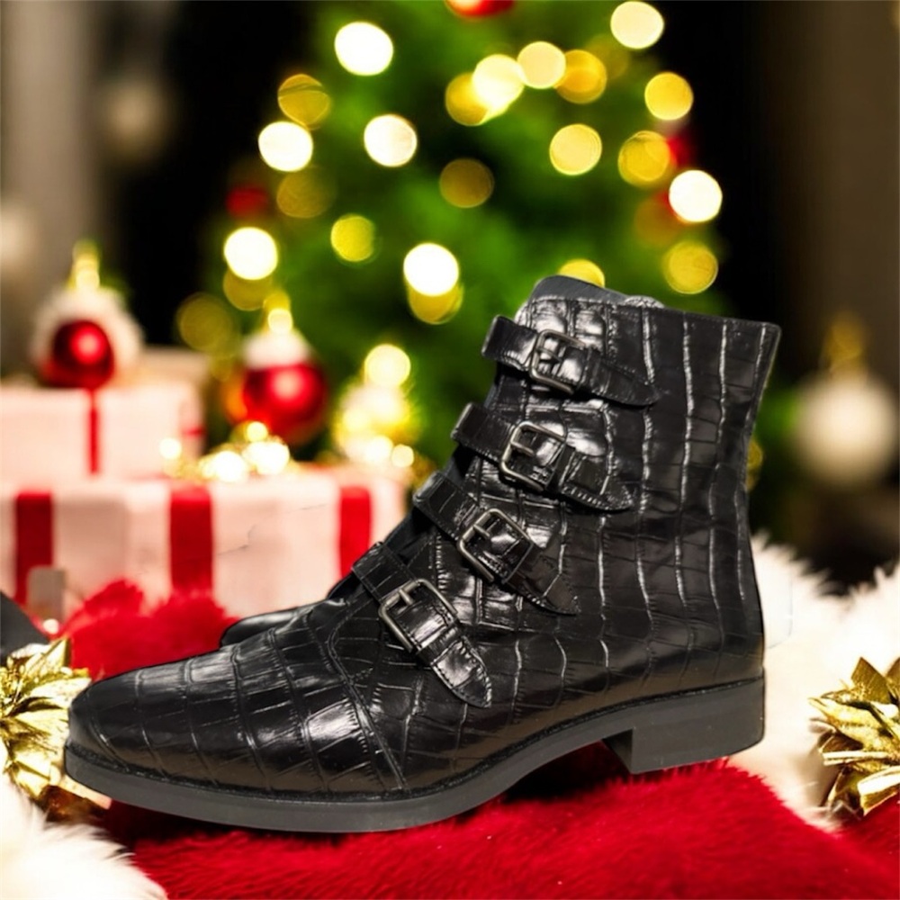 STUNNING ITALIAN EMBOSSED LEATHER ANKLE BOOTS•WMN US 12=EU 4=UK 9.5•NEW W/BOX